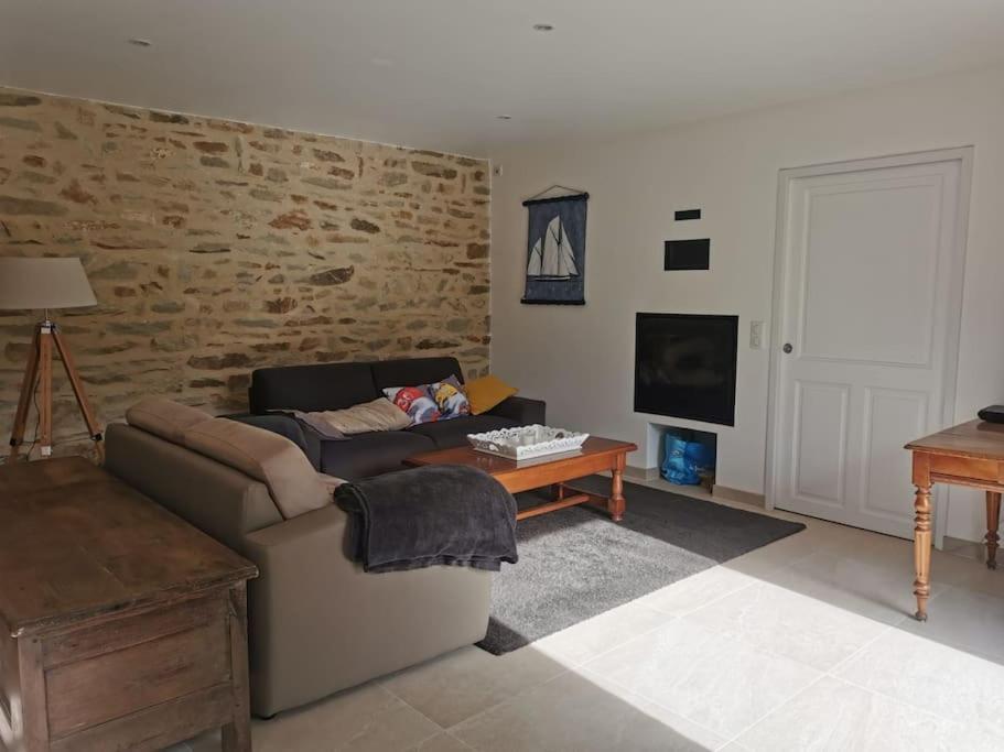 Holiday home Maison De Pecheur Restauree 2022 A 800 M De La Plage, Gr34
